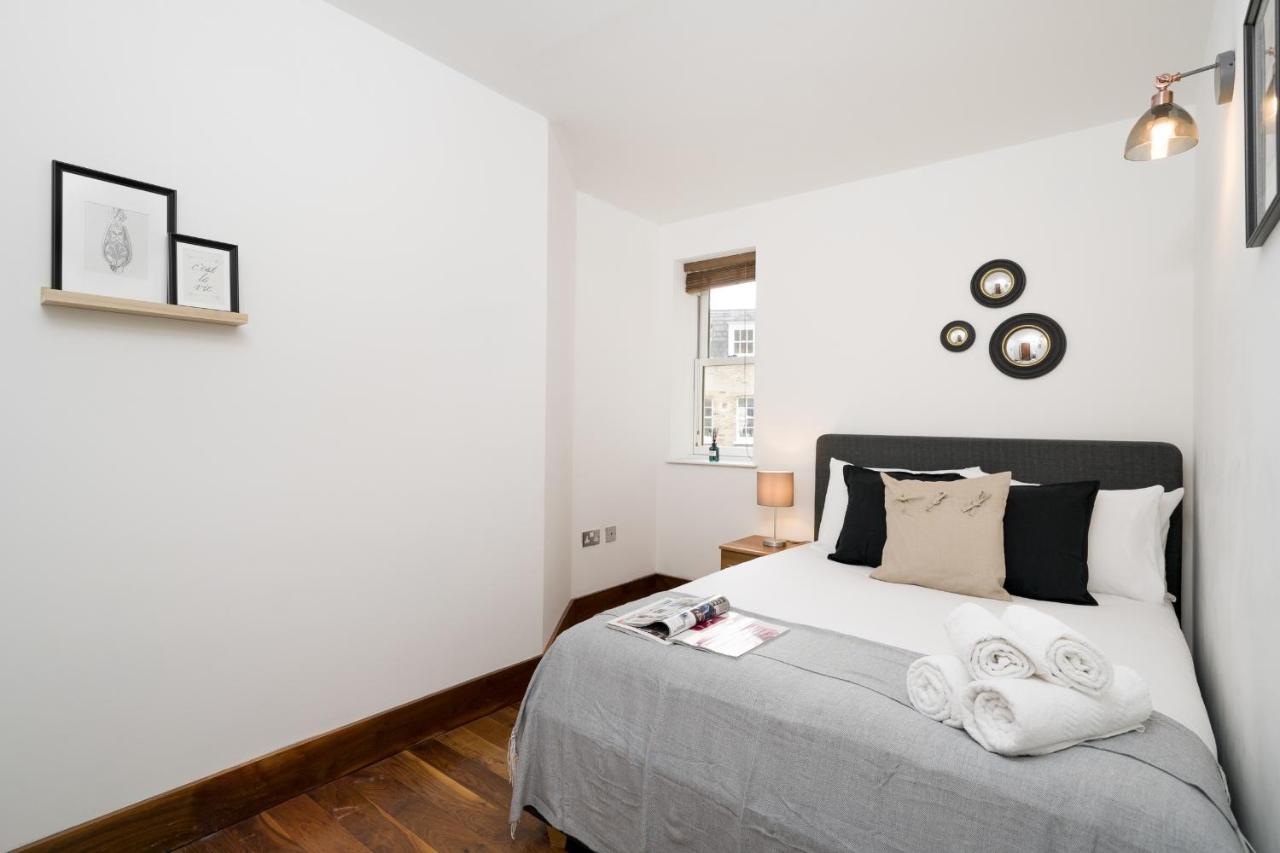 New! Big 2 Bedr/3 Beds Covent Garden! London